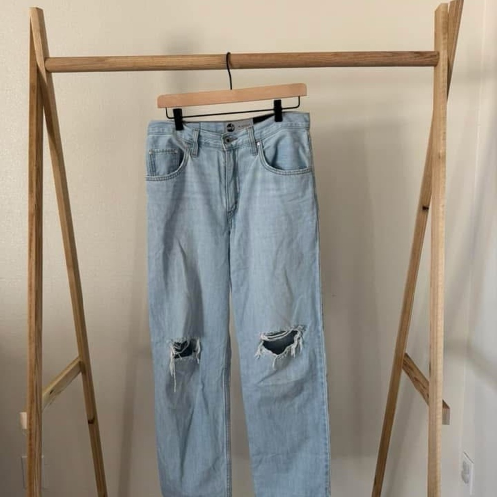 Light Blue Distressed Women's Jeans